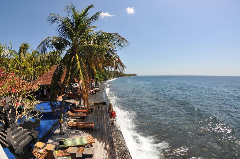 Paradise Palm Beach Bungalows&Dive Center Tulamben Exterior foto